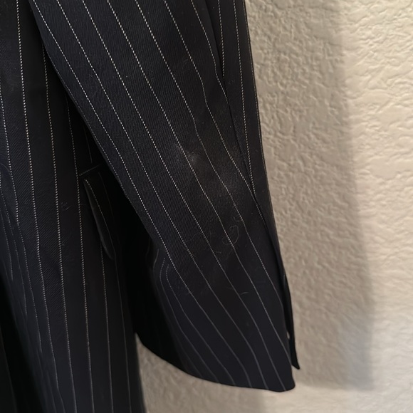 Brooks brother suit (pin stripe) - Picture 3 of 8